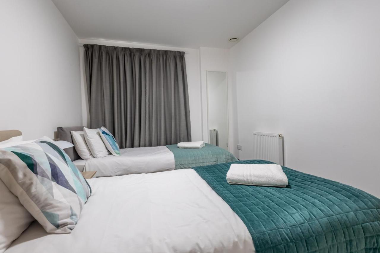Seaview West Coast - Exceptional - 2 Bedrooms Sleeps 5 -Stunning Sea Views - 500 Metres To Beach بورنماوث المظهر الخارجي الصورة