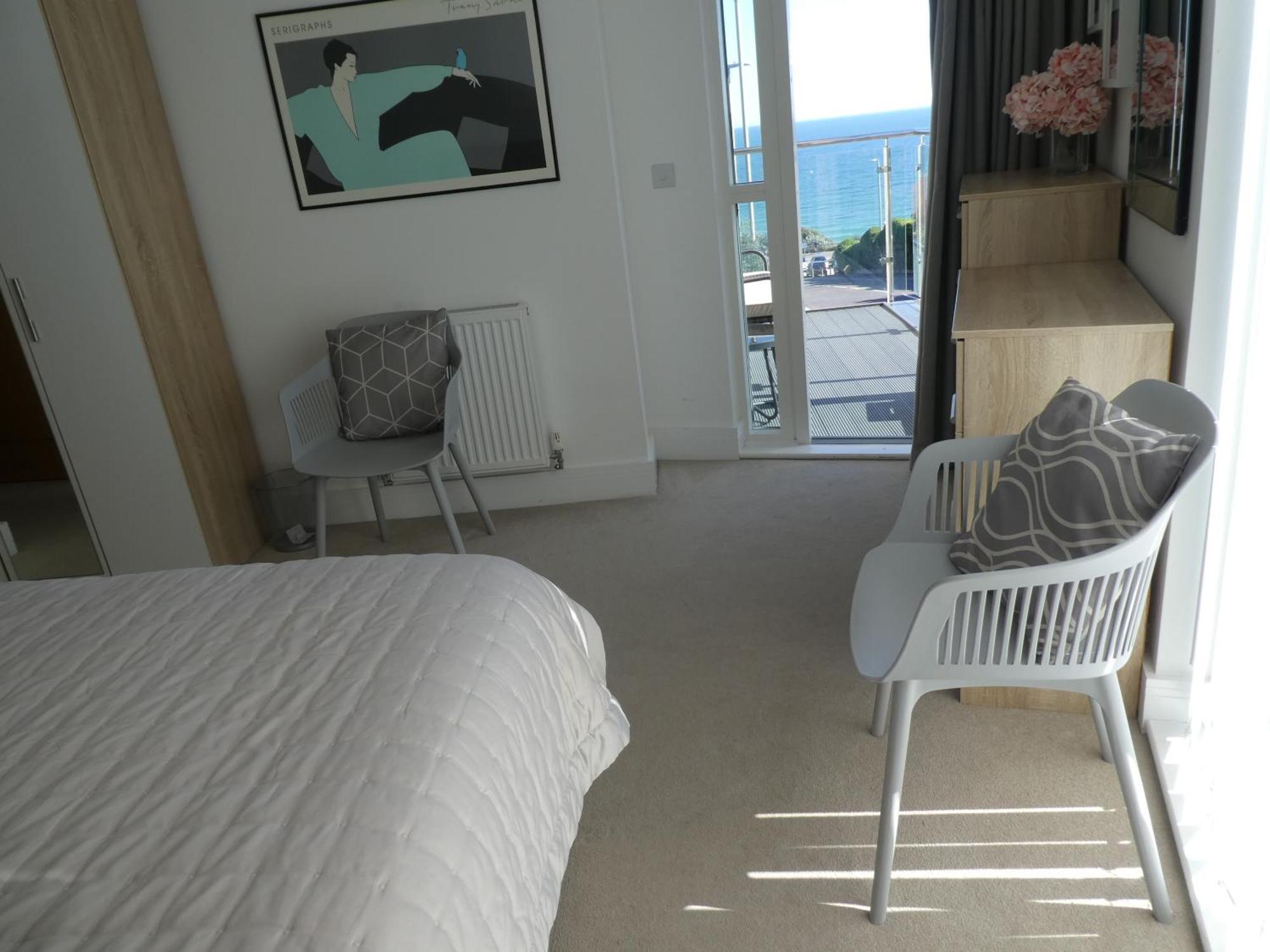 Seaview West Coast - Exceptional - 2 Bedrooms Sleeps 5 -Stunning Sea Views - 500 Metres To Beach بورنماوث المظهر الخارجي الصورة